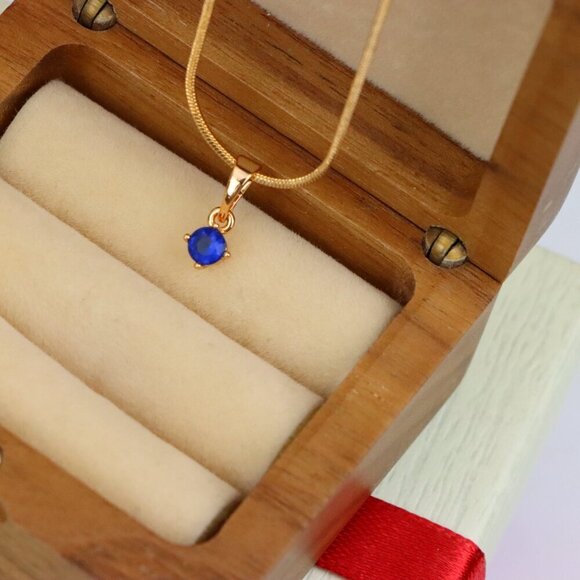 "Mini Round Blue Pendant in Rose Gold Setting with Delicate Design, XPPT1623 - Picture 7 of 13